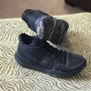 Men’s Kyrie 3’s